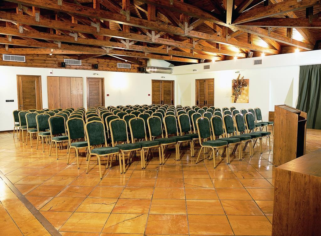 קרפניסיון Avaris Hotel מראה חיצוני תמונה